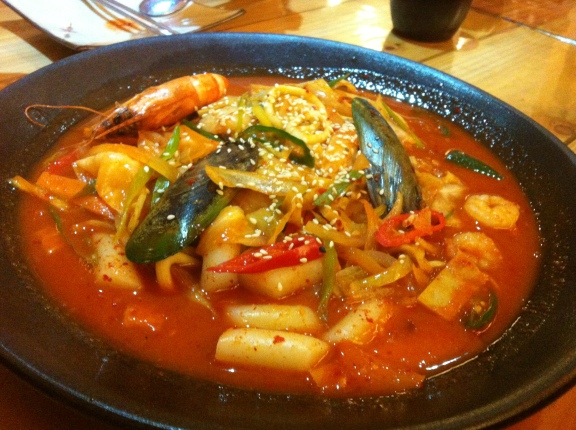 Seafood Toppoki (Korean rice cake)